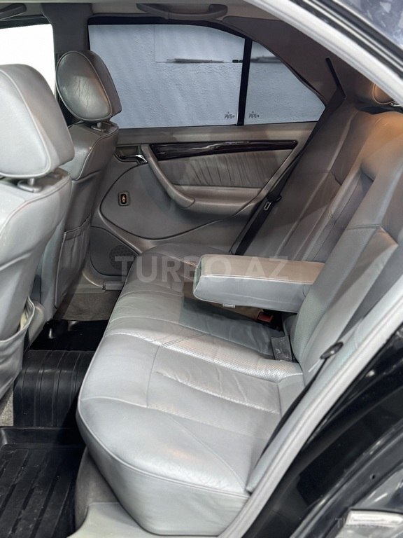Mercedes C 240