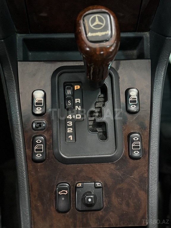Mercedes C 240