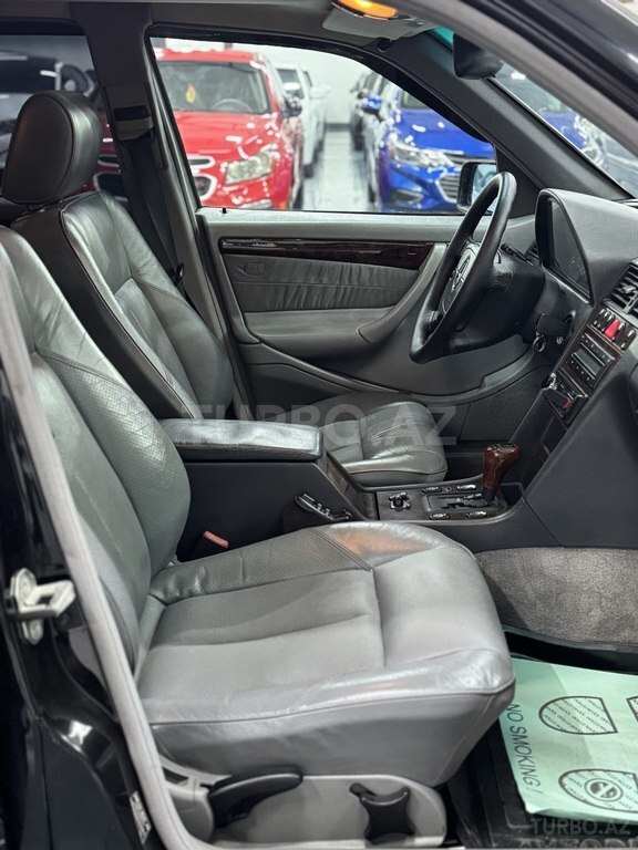 Mercedes C 240