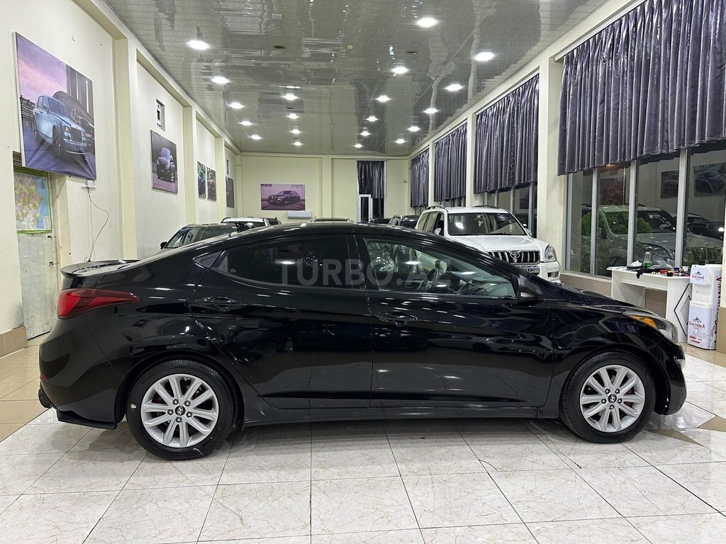 Hyundai Elantra