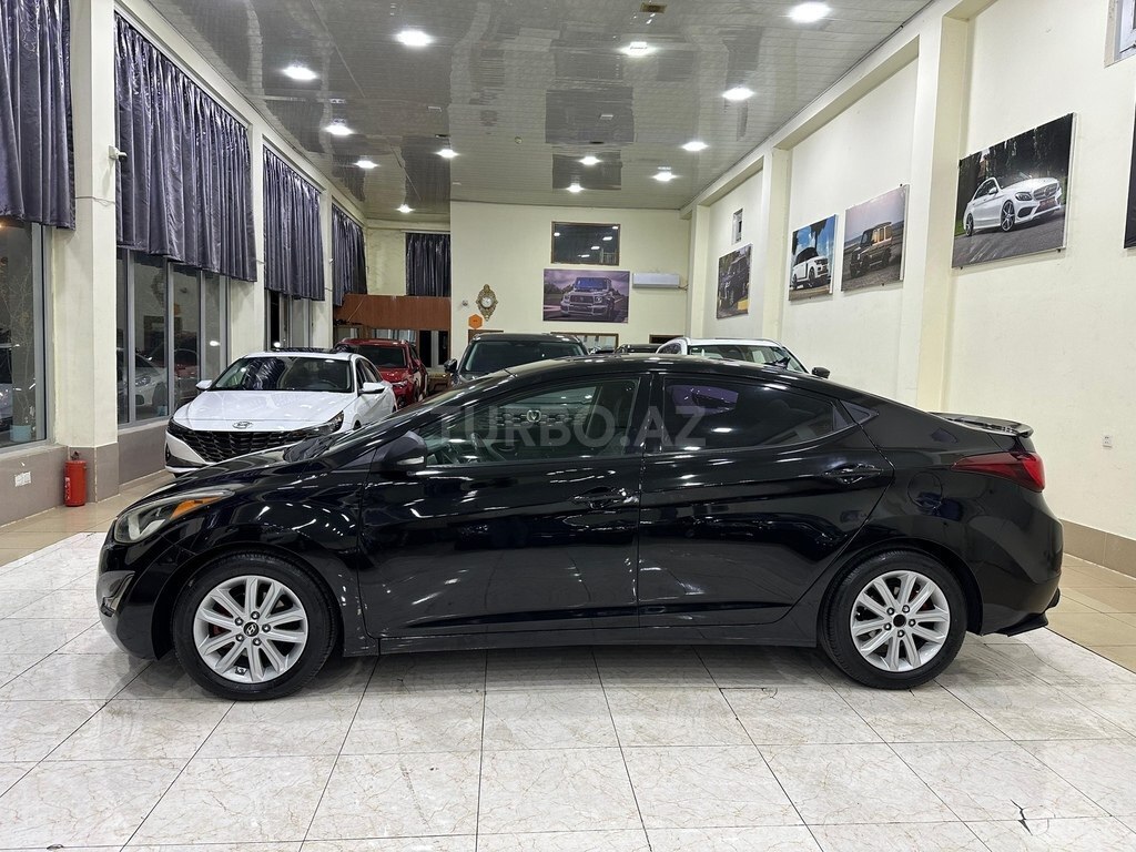 Hyundai Elantra