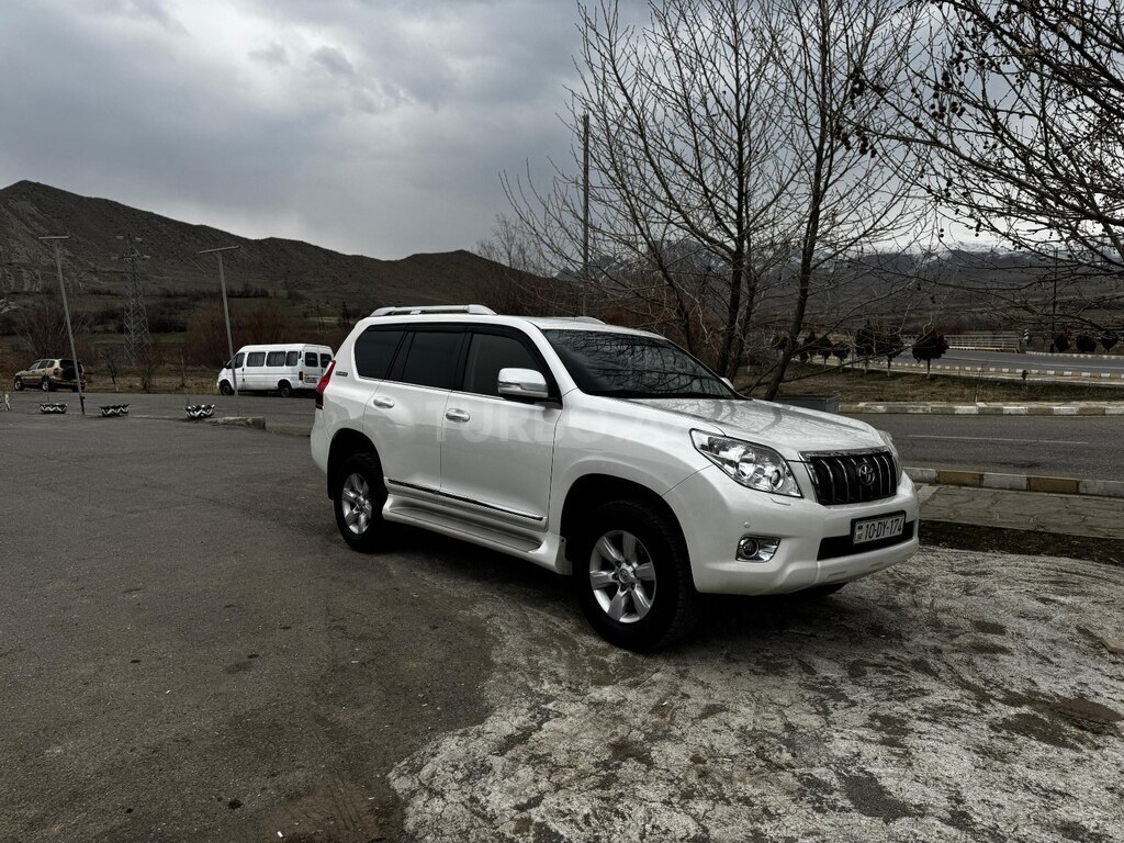 Toyota Land Cruiser Prado