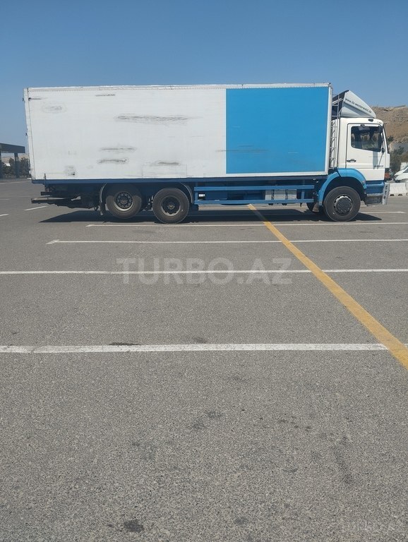 Mercedes Atego 1823