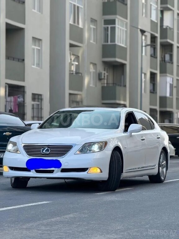 Lexus LS 460