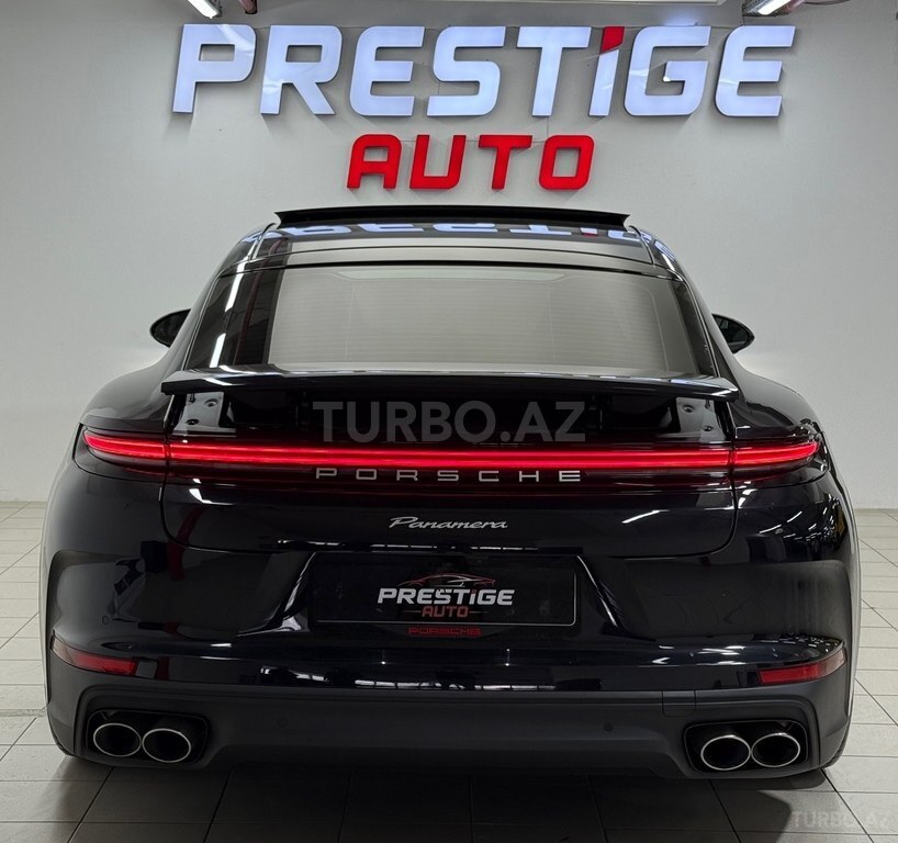Porsche Panamera 4