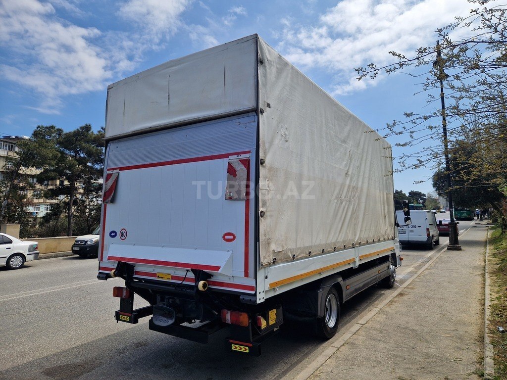 Mercedes Atego 818