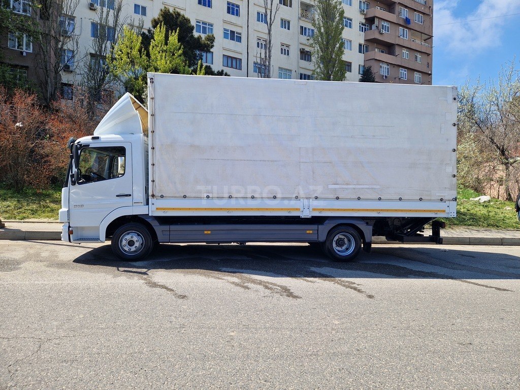 Mercedes Atego 818