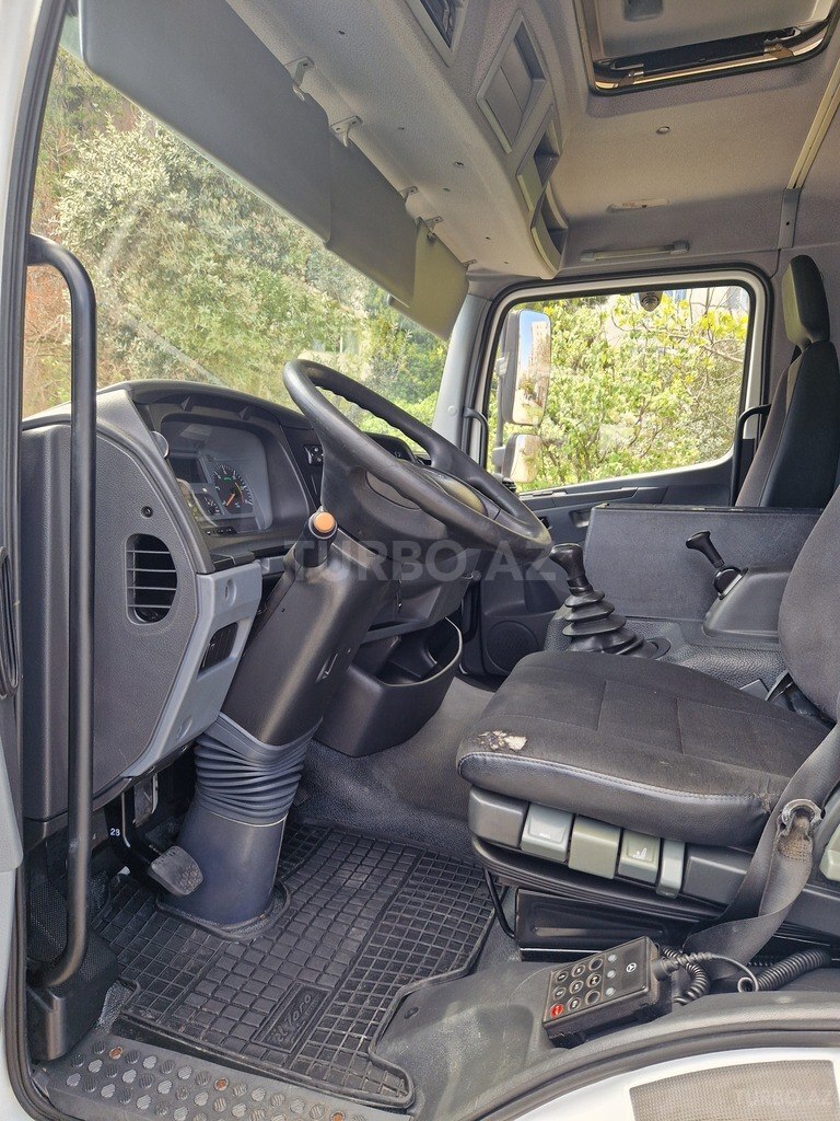 Mercedes Atego 818
