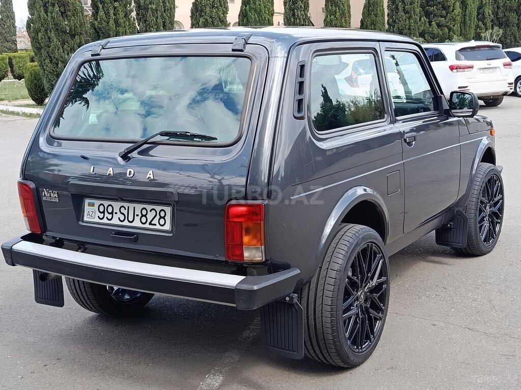 LADA (VAZ) Niva