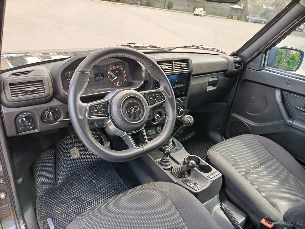 LADA (VAZ) Niva