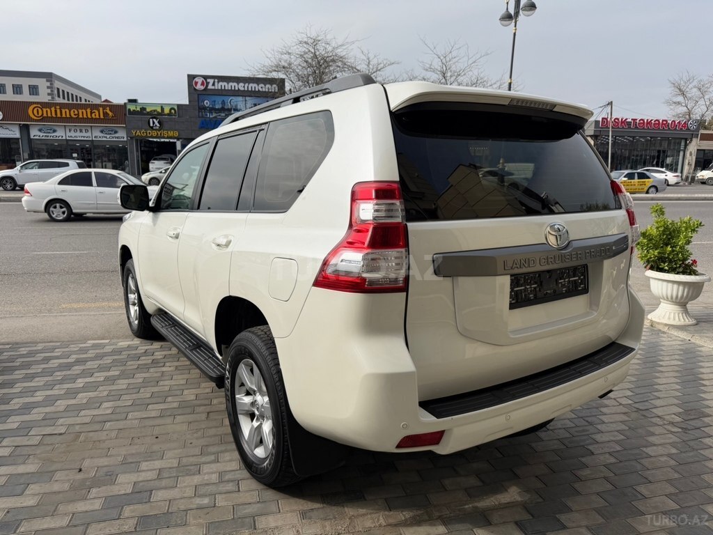 Toyota Land Cruiser Prado