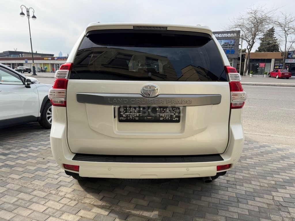 Toyota Land Cruiser Prado