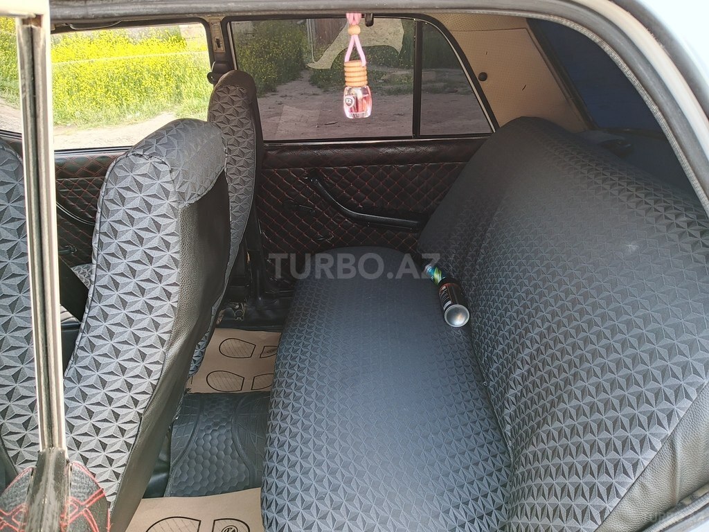 LADA (VAZ) 2107