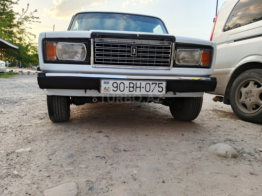 LADA (VAZ) 2107