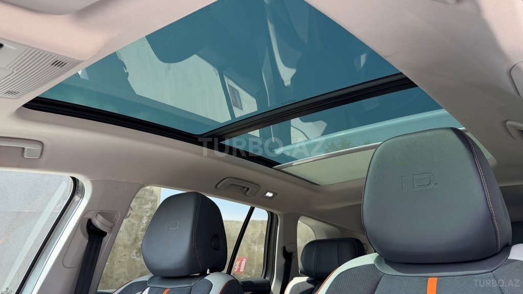 Volkswagen ID.6 Crozz