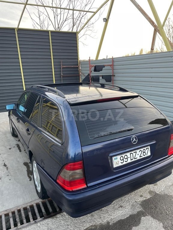 Mercedes C 230