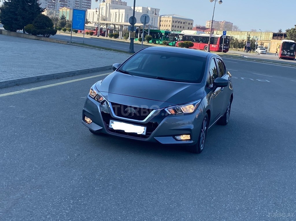 Nissan Versa
