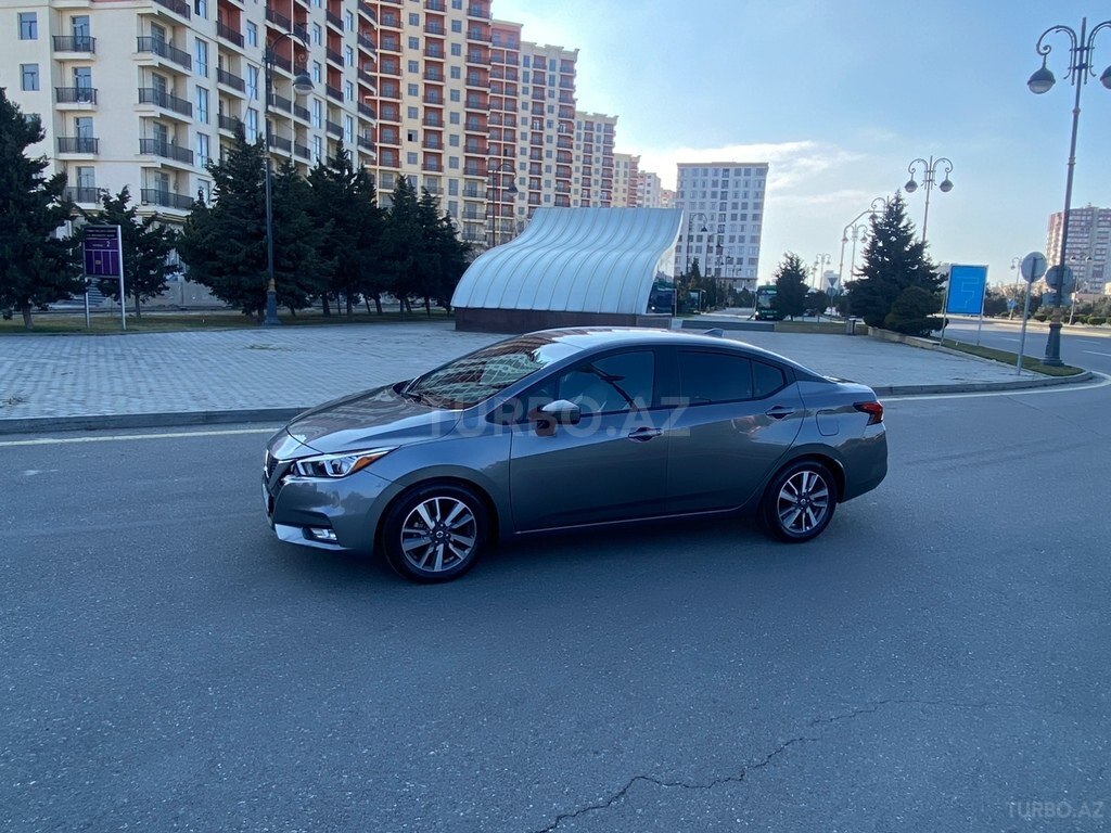 Nissan Versa