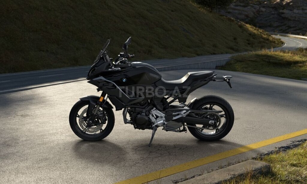 BMW F 900 XR