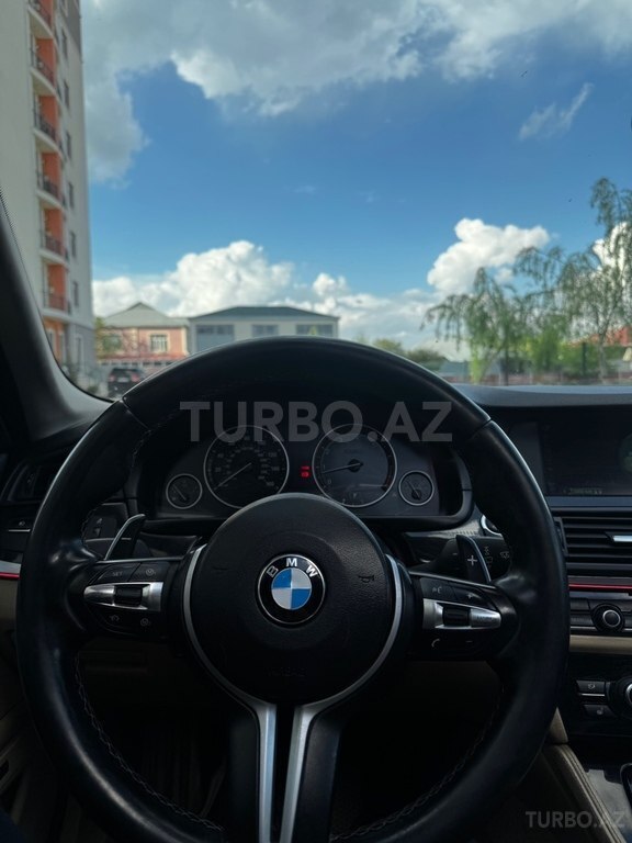BMW 528