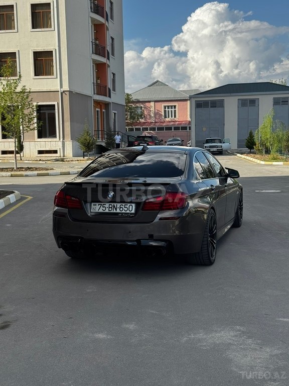 BMW 528