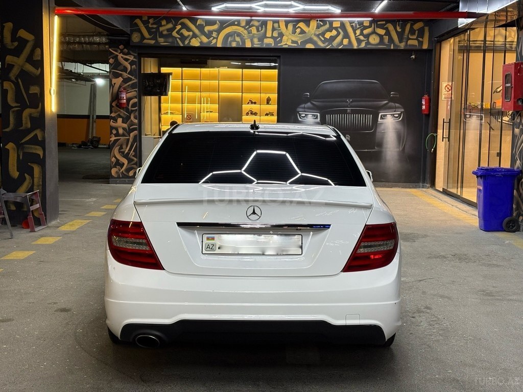 Mercedes C 250