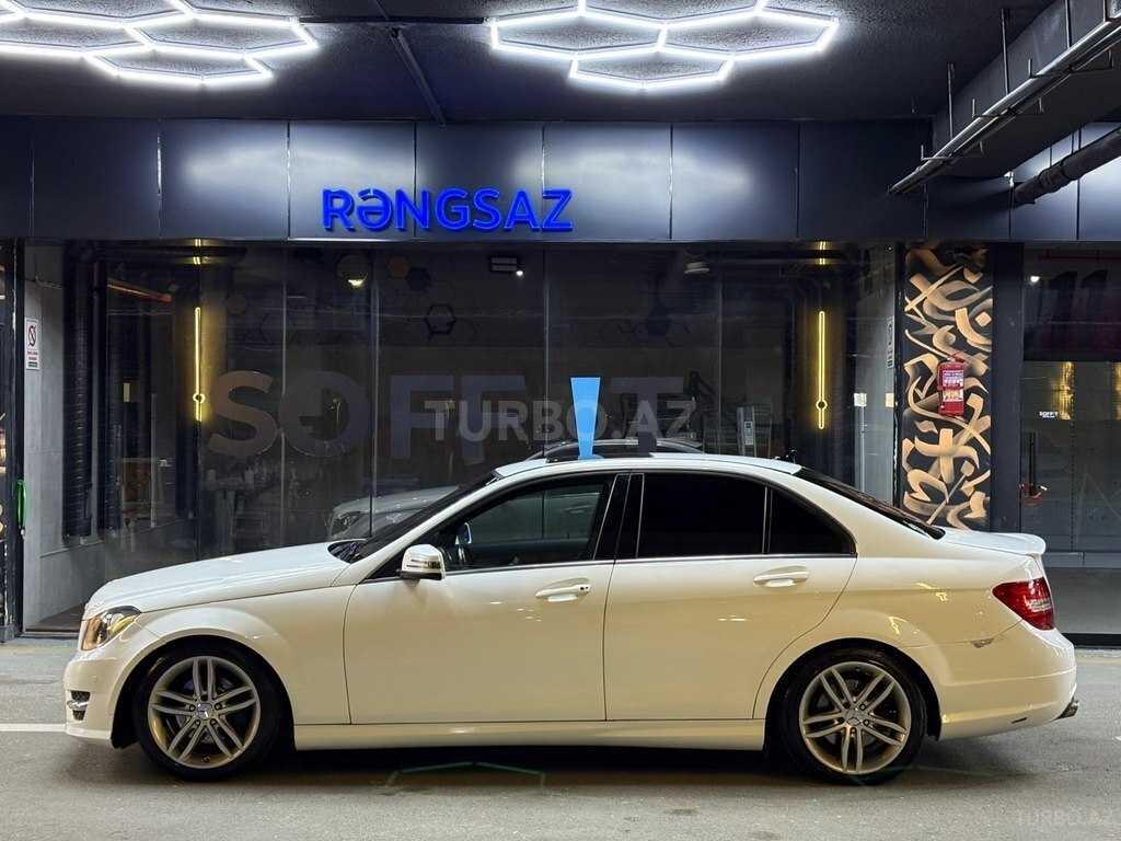 Mercedes C 250
