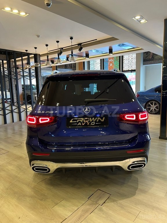 Mercedes GLB 250