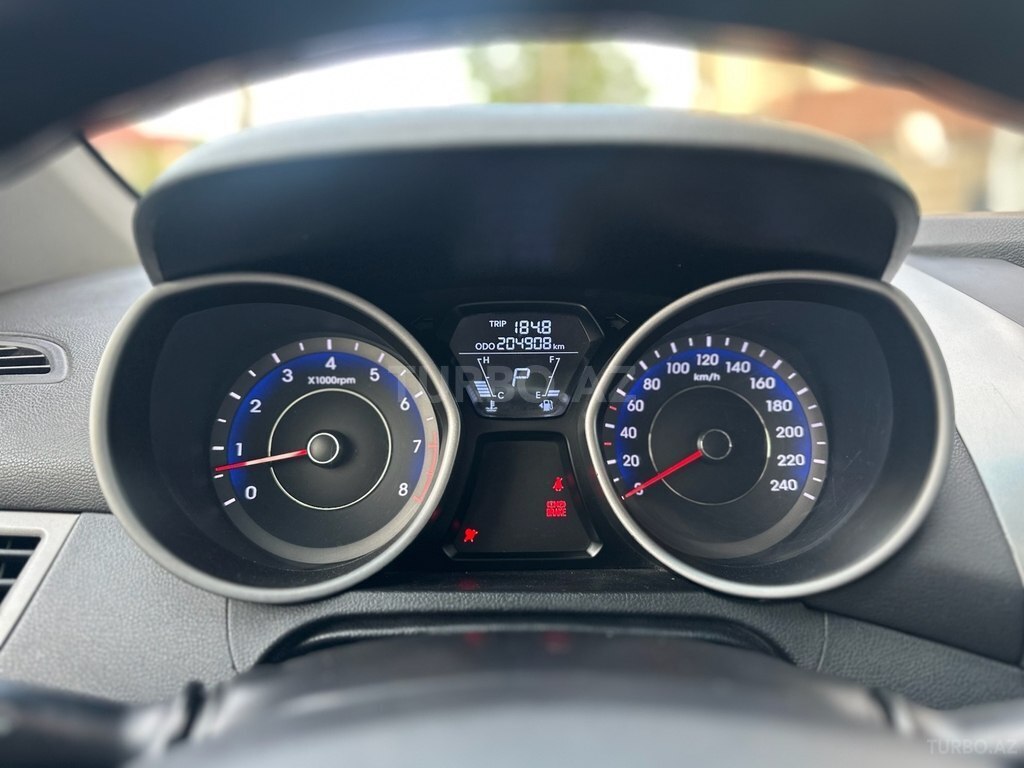Hyundai Elantra