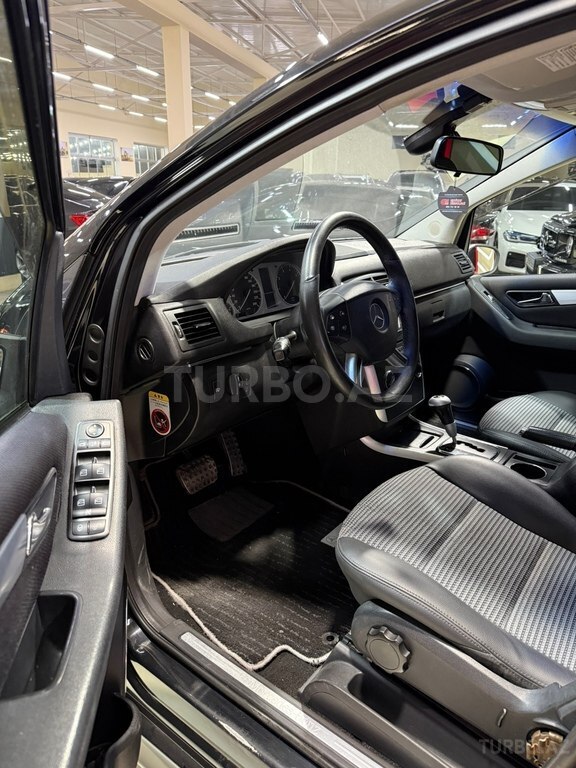 Mercedes B 170