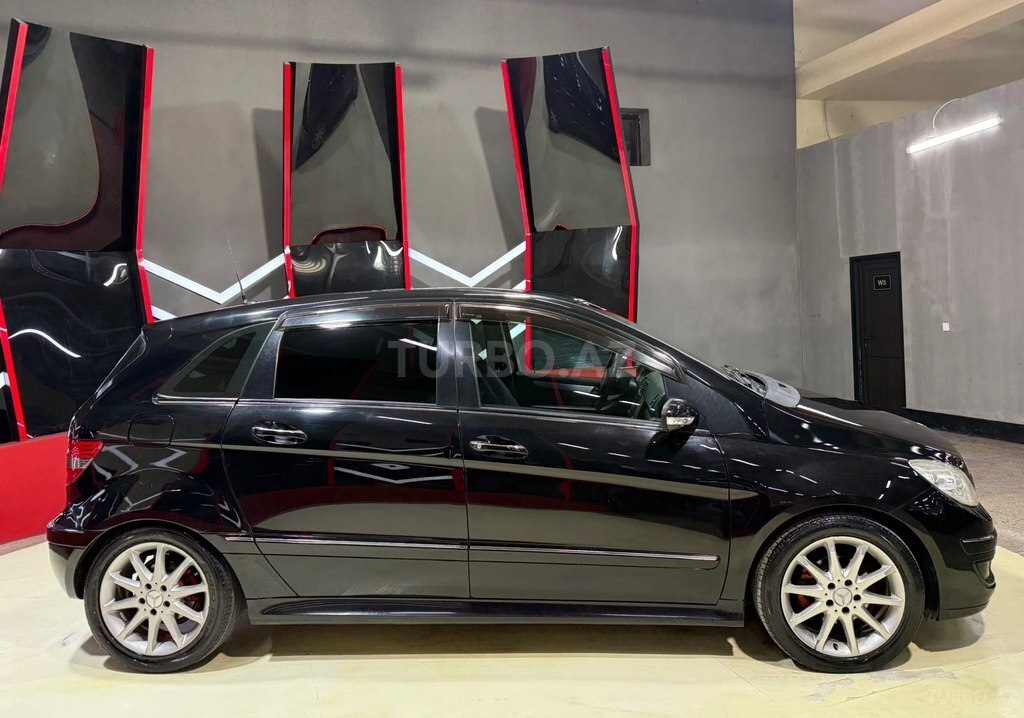 Mercedes B 170