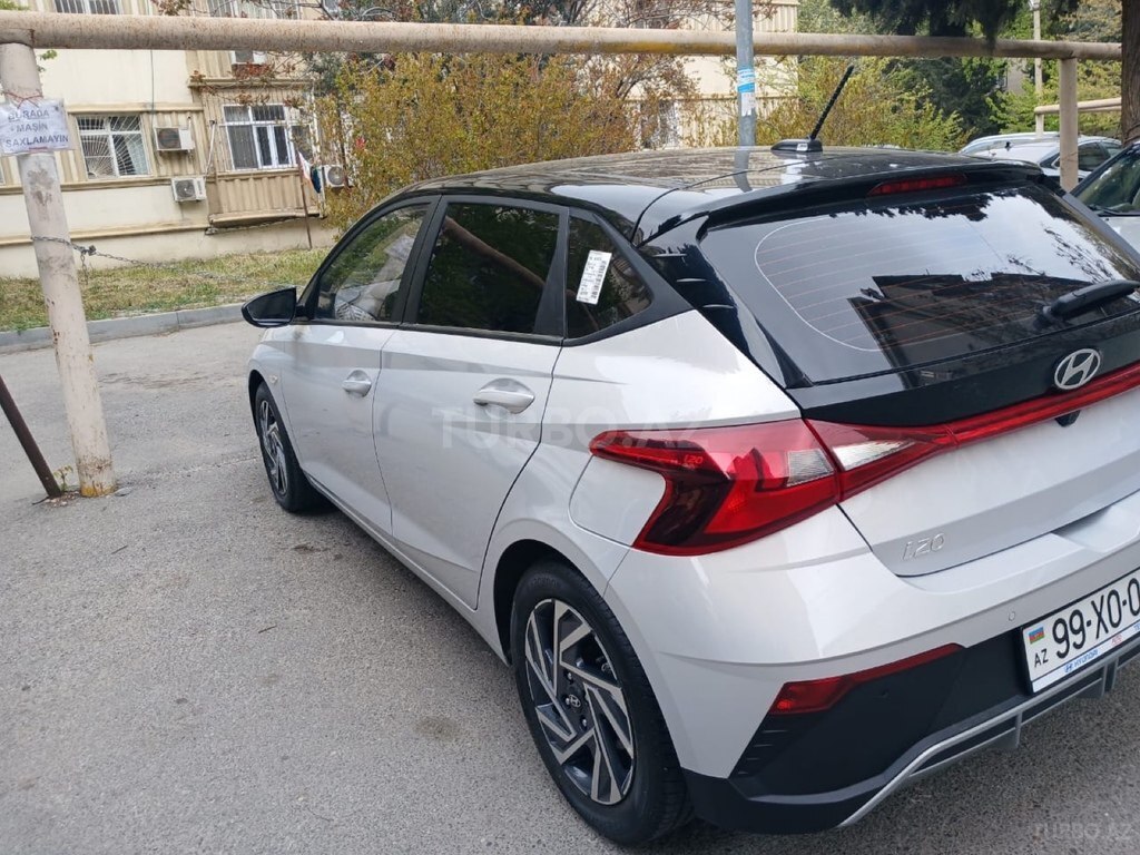 Hyundai i20