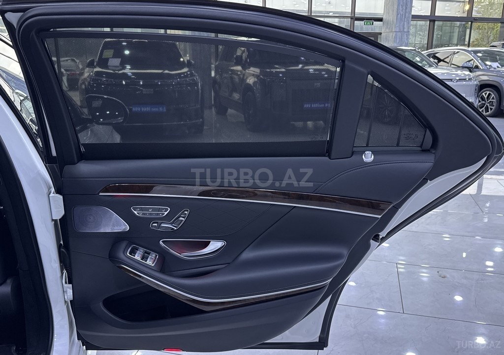 Mercedes S 500
