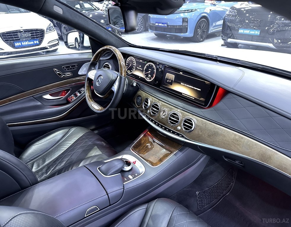 Mercedes S 500
