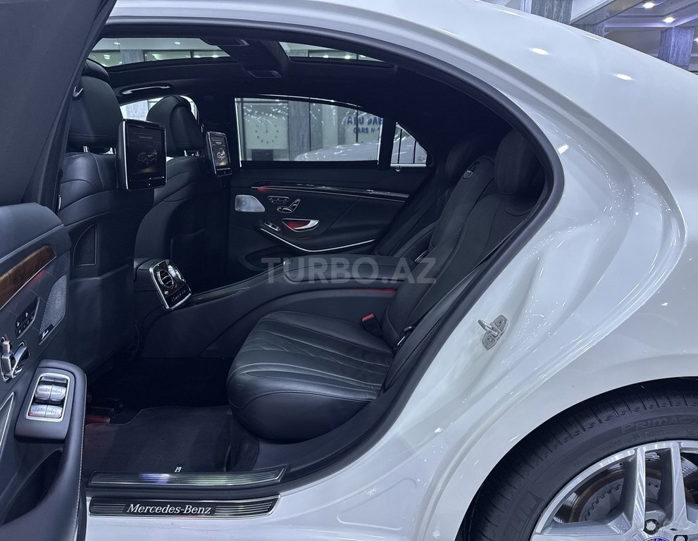 Mercedes S 500