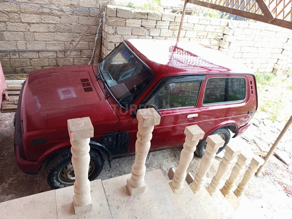 LADA (VAZ) Niva