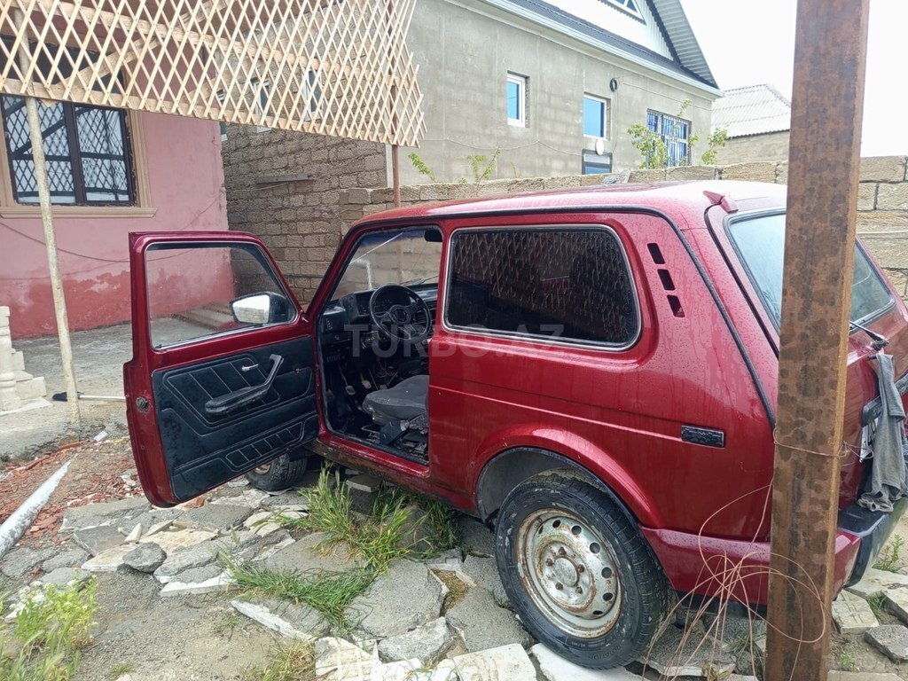 LADA (VAZ) Niva