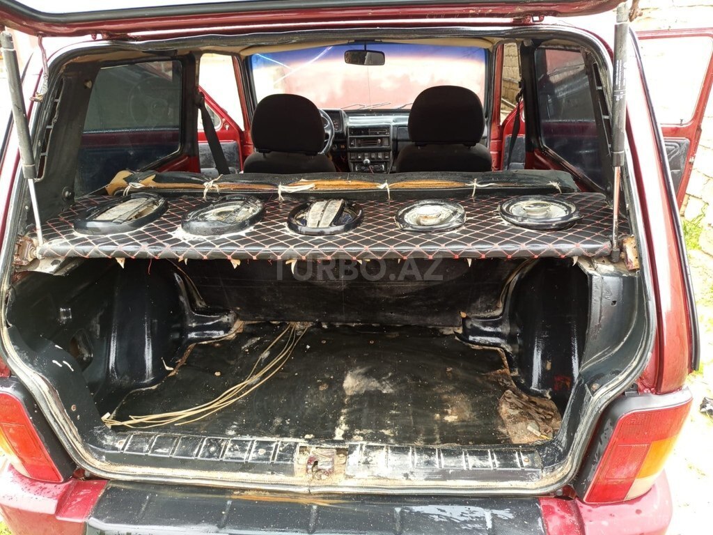 LADA (VAZ) Niva