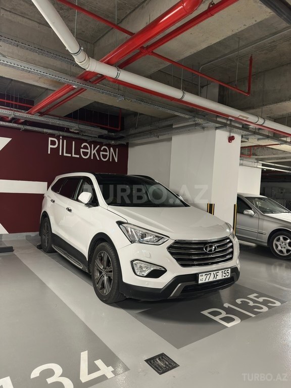 Hyundai Grand Santa Fe