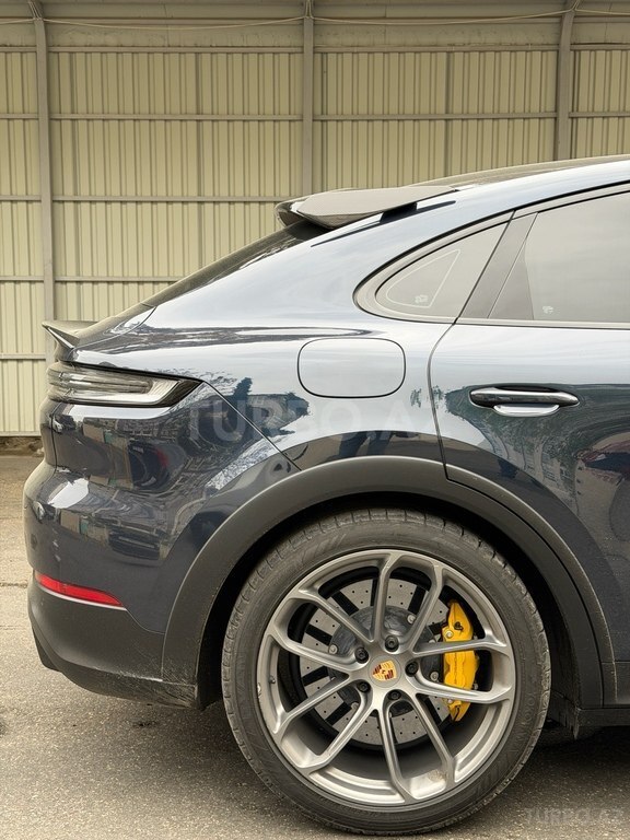 Porsche Cayenne Turbo GT Coupe