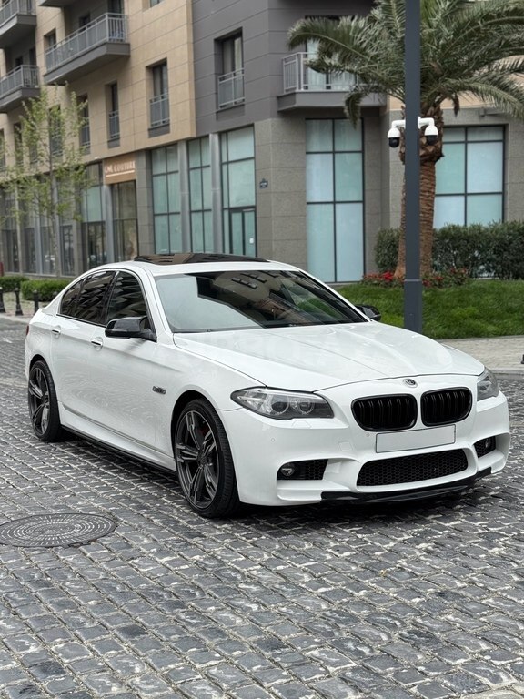 BMW 528