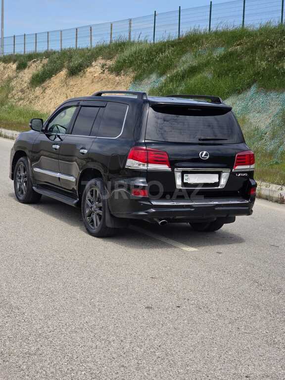 Lexus LX 570
