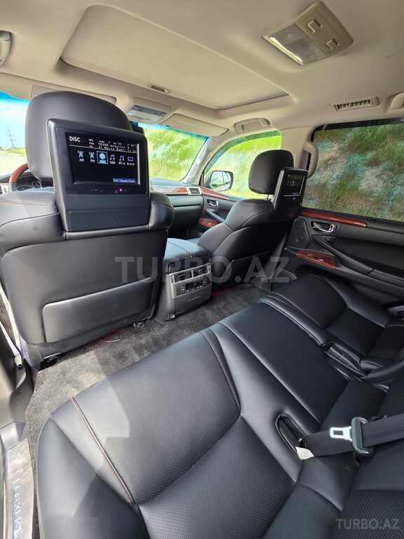 Lexus LX 570