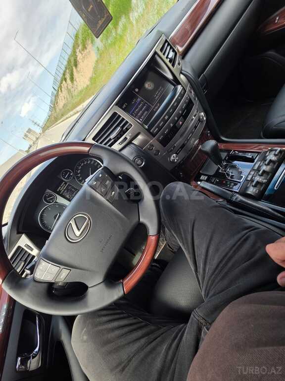 Lexus LX 570