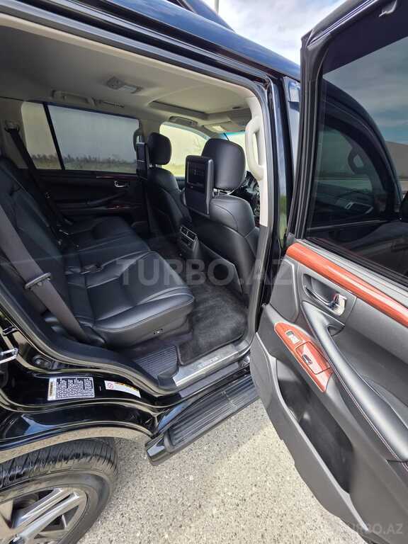 Lexus LX 570