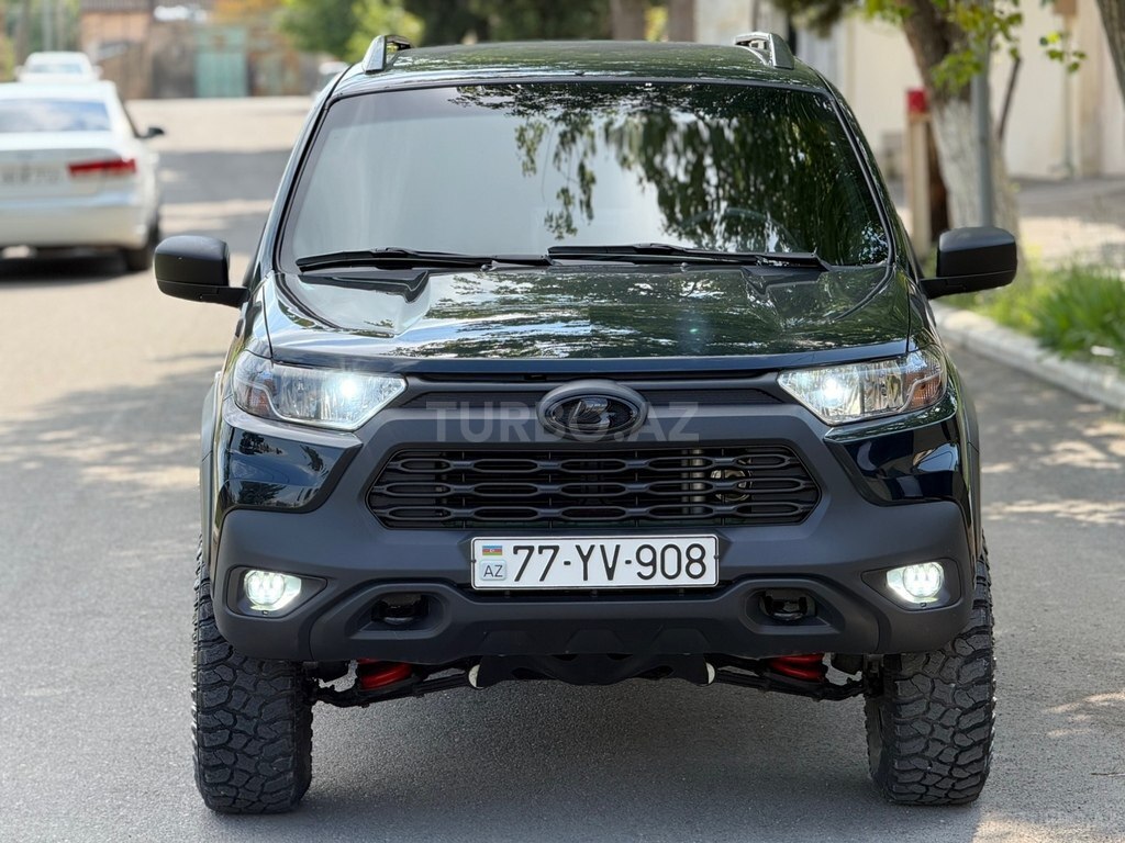 LADA (VAZ) Niva Travel
