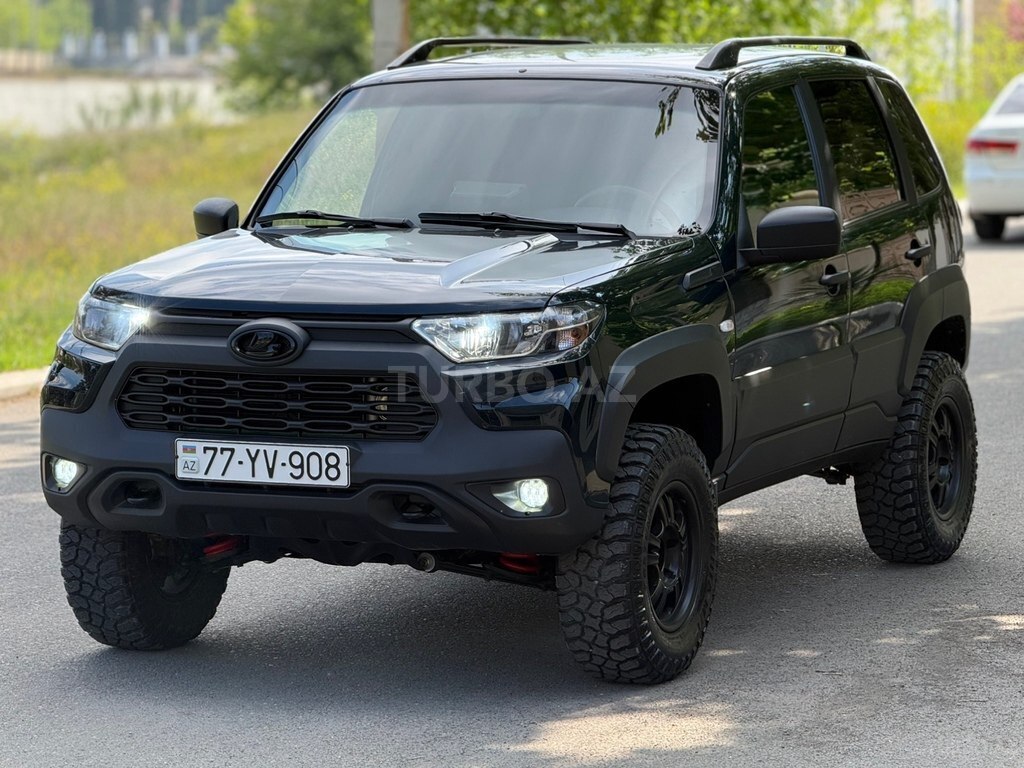 LADA (VAZ) Niva Travel