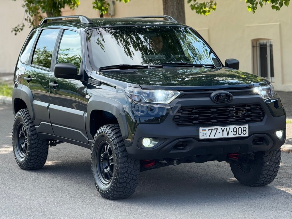 LADA (VAZ) Niva Travel