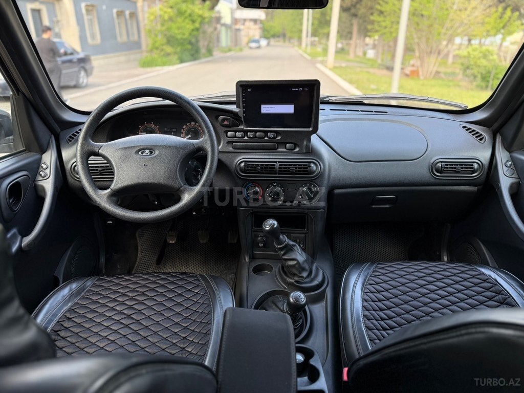 LADA (VAZ) Niva Travel