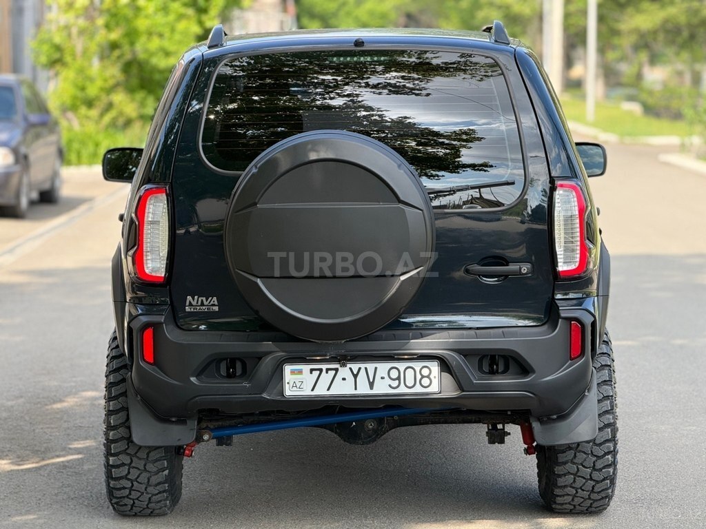 LADA (VAZ) Niva Travel